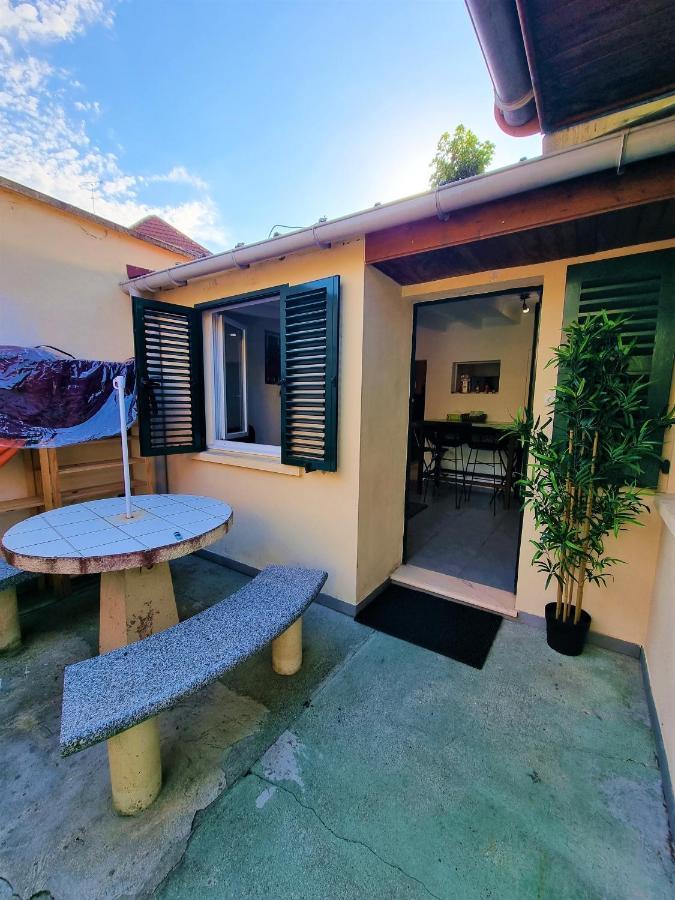 Petite Maison Au Calme Epinay-sur-Seine Bagian luar foto